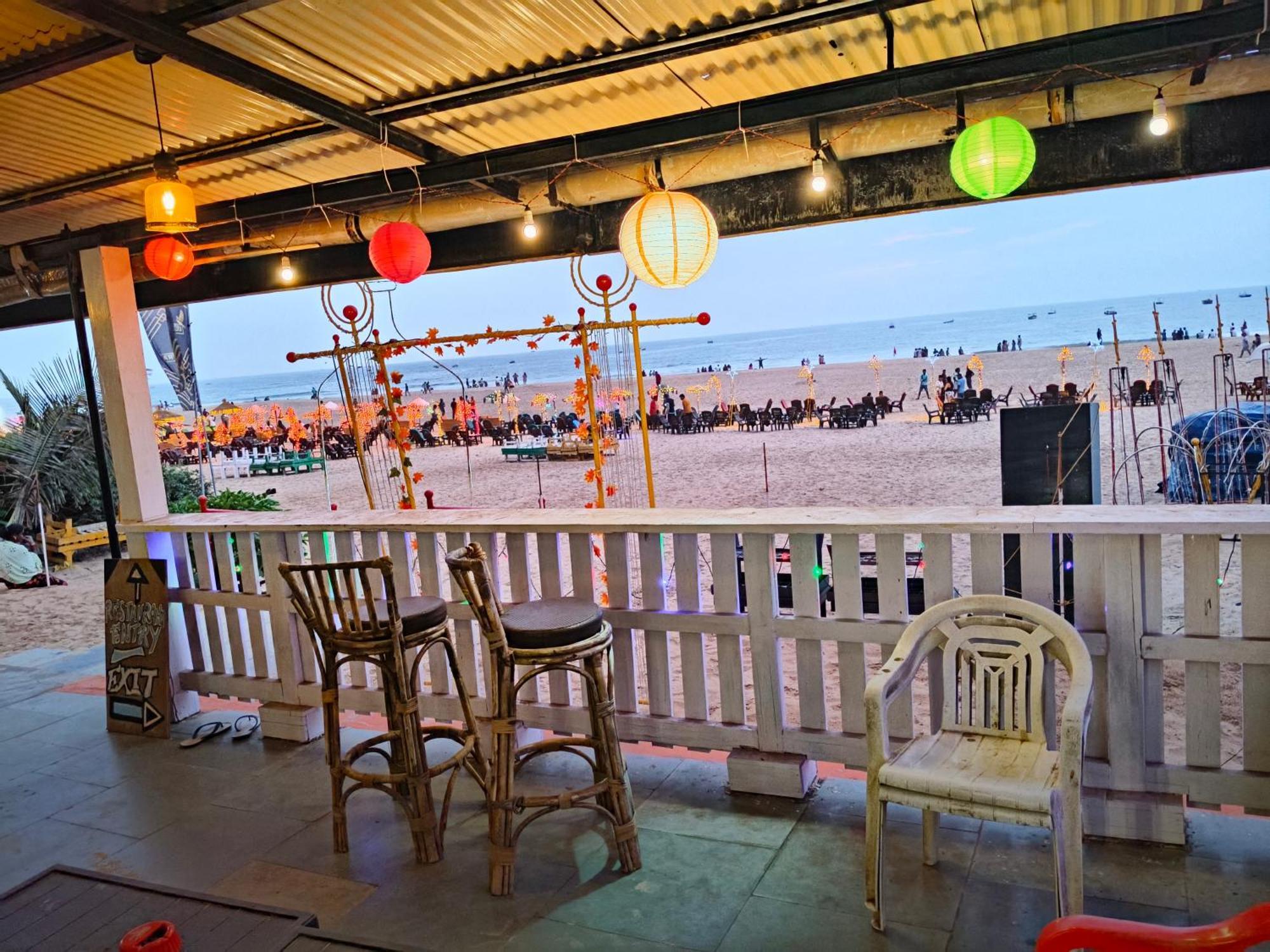 Roseal Beach Front Baga Extérieur photo